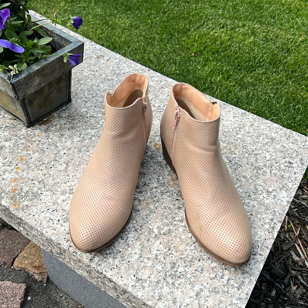 Espirt booties